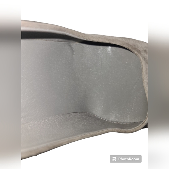 GUCCI Gray Suede Pumps (flawed) - Picture 13 of 14
